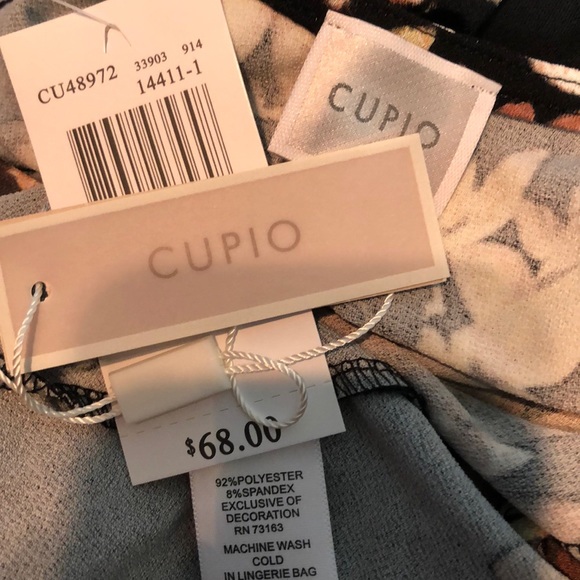 Cupio Black Floral Long Sleeve V Neck - Picture 8 of 8